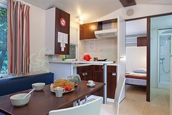 Best Holiday Hotel Grimaud Exterior photo